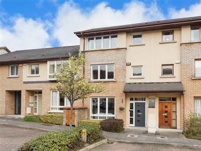 15 Belarmine Way, Stepaside, Dublin 18