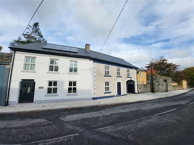 Gan Uimhir, Gore Street, Killala, Mayo