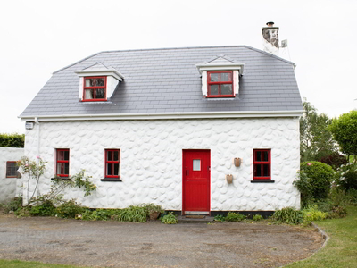 Roisín Dubh, 4 Thatched Cottages, Knockananna