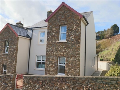 6 The Courtyard, Rosscarbery, West Cork