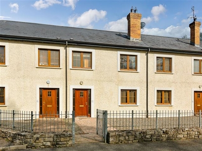 9 The Courtyard, Castledargan, Ballygawley, Sligo