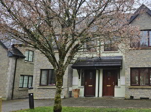 24 Mac Raghnaill Court Lough Rinn, Mohill